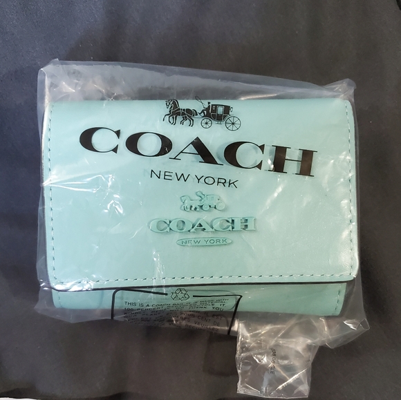 Coach Micro Wallet- NWT - Picture 3 of 4